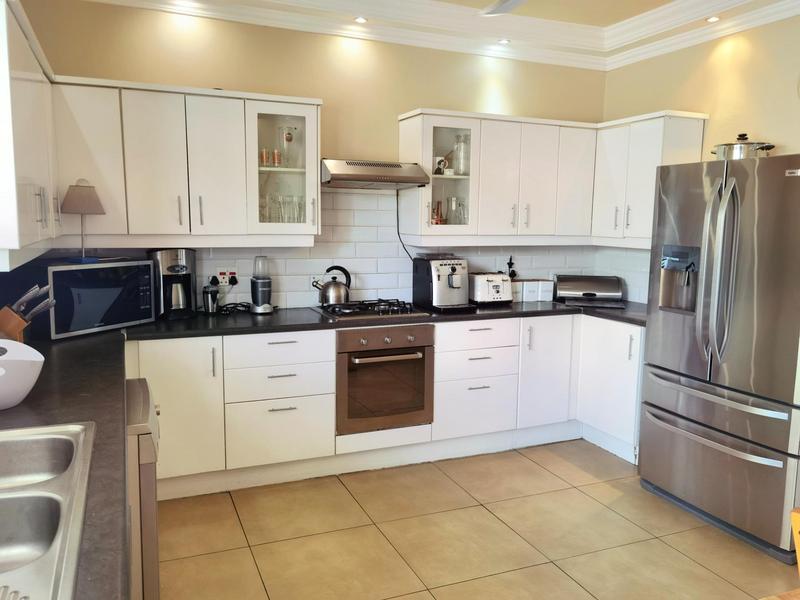 4 Bedroom Property for Sale in Clamhall Western Cape